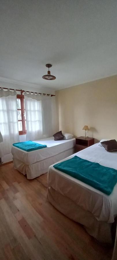 Pintó Terraza Hostel Esquel Kültér fotó