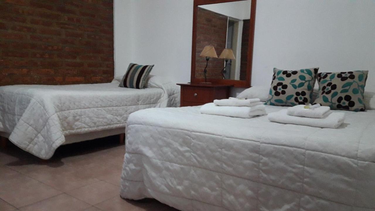 Pintó Terraza Hostel Esquel Kültér fotó